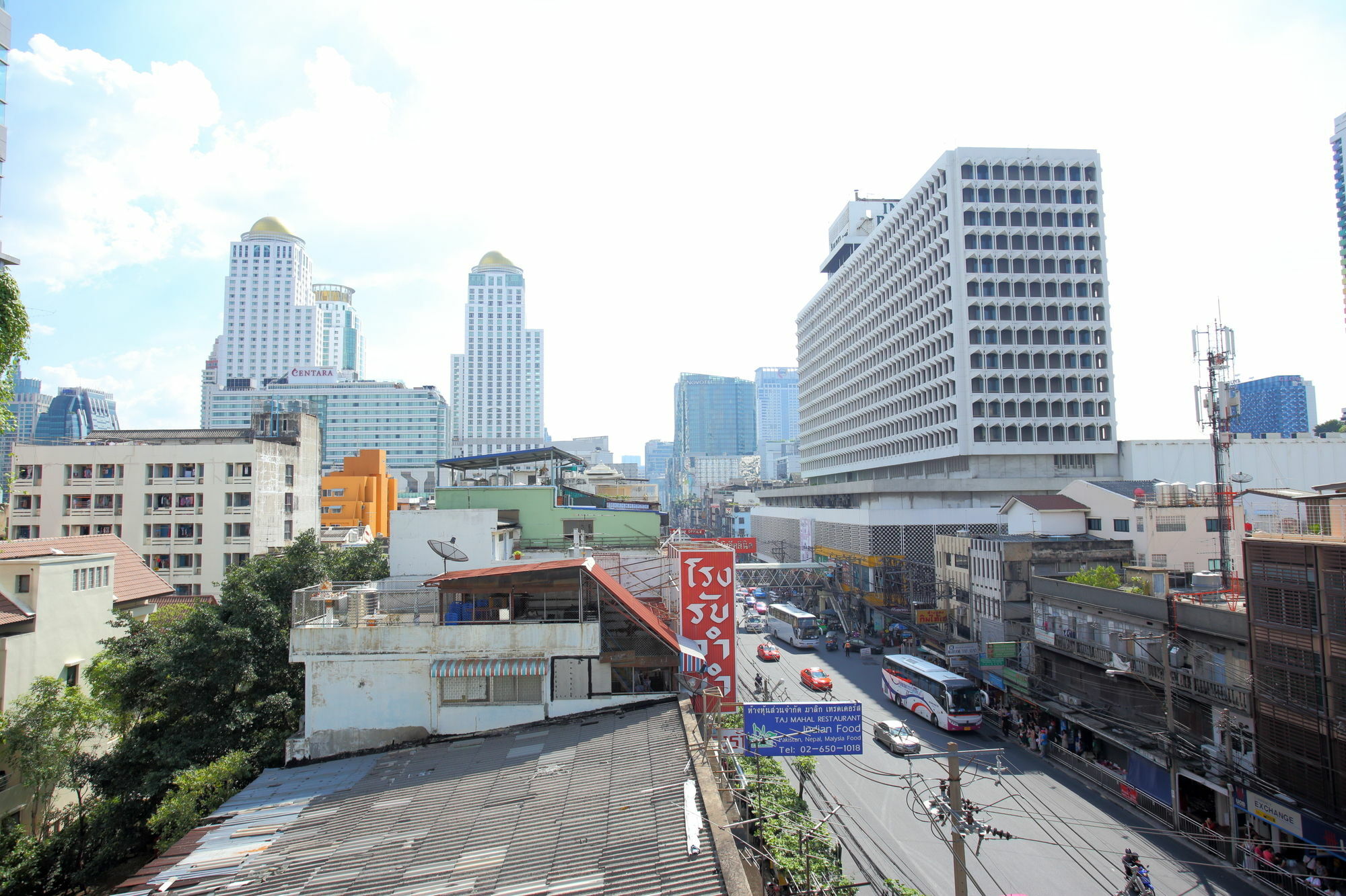 Thai Cat Hostel Bangkok Exterior foto